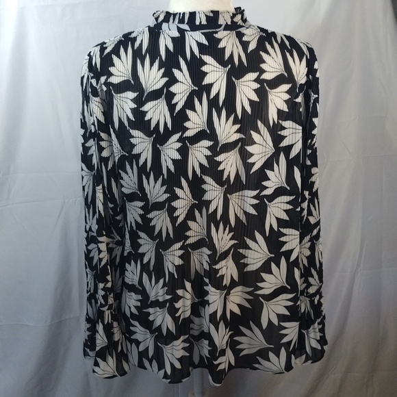 Ann Taylor Ruffled Top - Picture 6 of 11